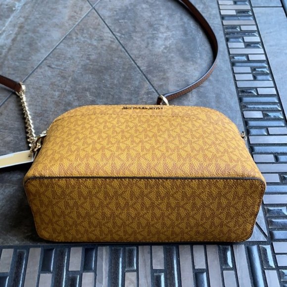 Michael Kors Jet Set Travel Medium Dome Crossbody Bag Marigold Multi - Picture 2 of 15